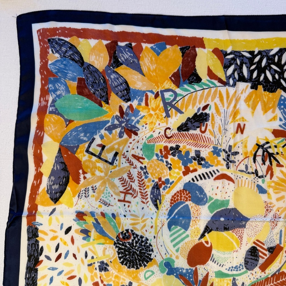 Designer Look Colorful Scarf Chacun‎ Fait Son Nid 26" X 26" Navy Multicolor - Picture 2 of 9